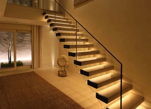 Свет в дизайне лестниц: использование подсветки