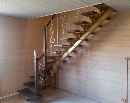 Лестница Г-образная на монокосоуре Mono Style Арлин