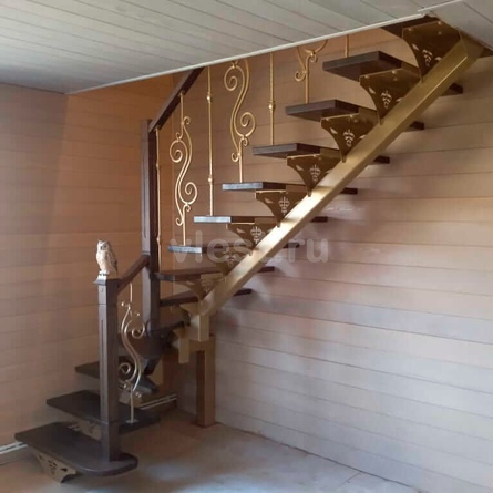 Лестница Г-образная на монокосоуре Mono Style Арлин