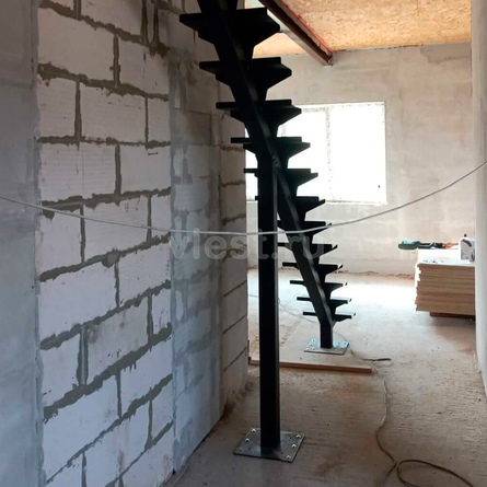 Металлический каркас лестницы Mono Style Эстет