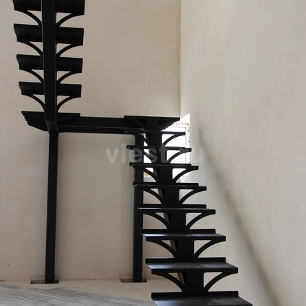 Металлический каркас лестницы под обшивку Mono Style Эталон 180